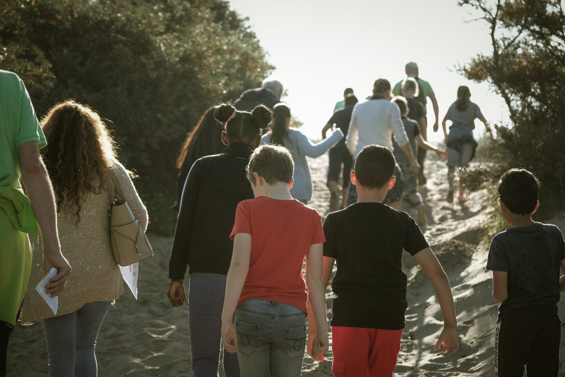 Volwassen en toch buiten spelen? De Stad Uit zoekt vrijwilligers voor het eiland van Brienenoord